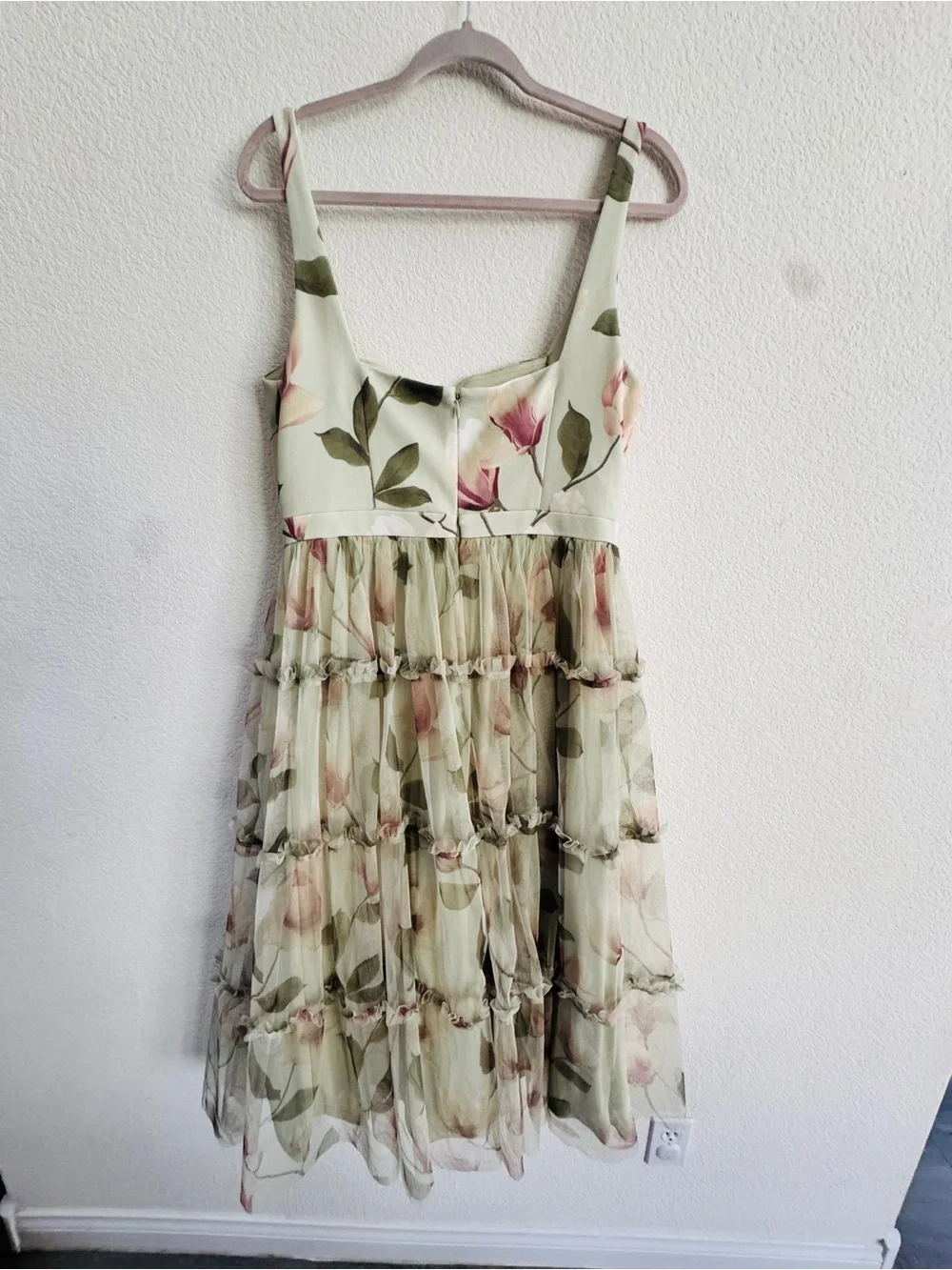Adrianna PAPELL floral midi dress with square neck line, pale green 12 wedding - Picture 9 of 11